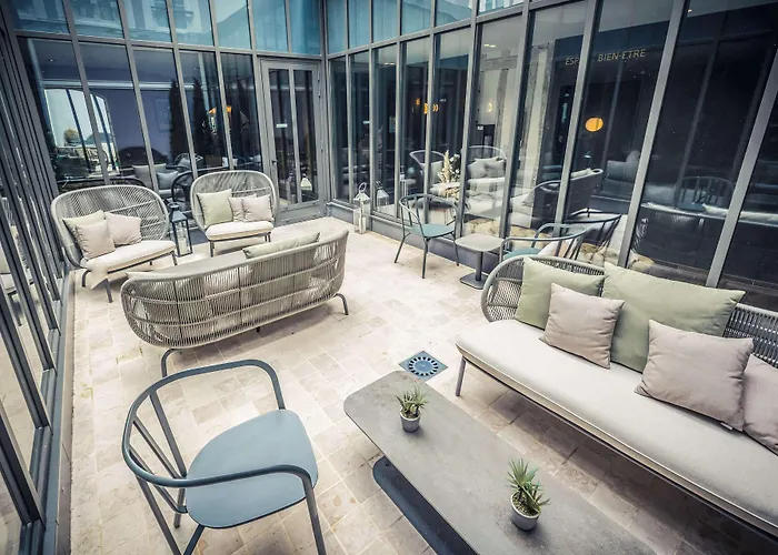 Best Western Premier De La Poste & Spa