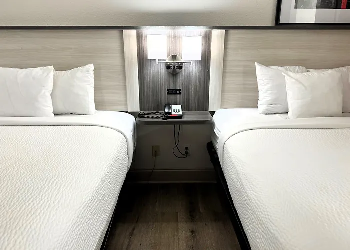 Ramada By Wyndham Pelham