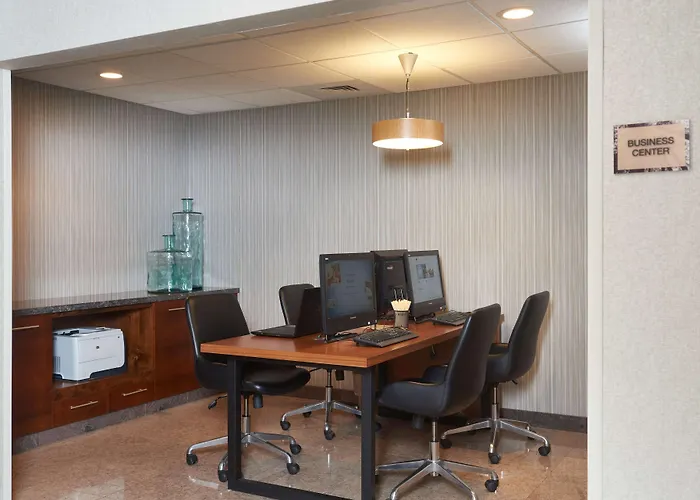Doubletree By Hilton Fresno Convention Center