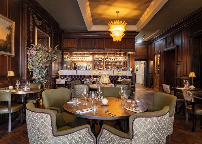 The White Hart - A Heartwood Inn