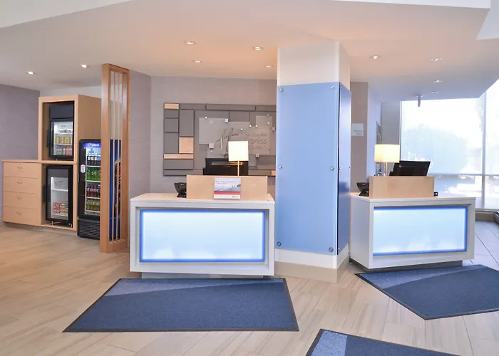 Holiday Inn Express & Suites Buffalo Downtown, Ny