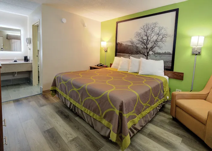 Super 8 By Wyndham Knoxville West/Farragut
