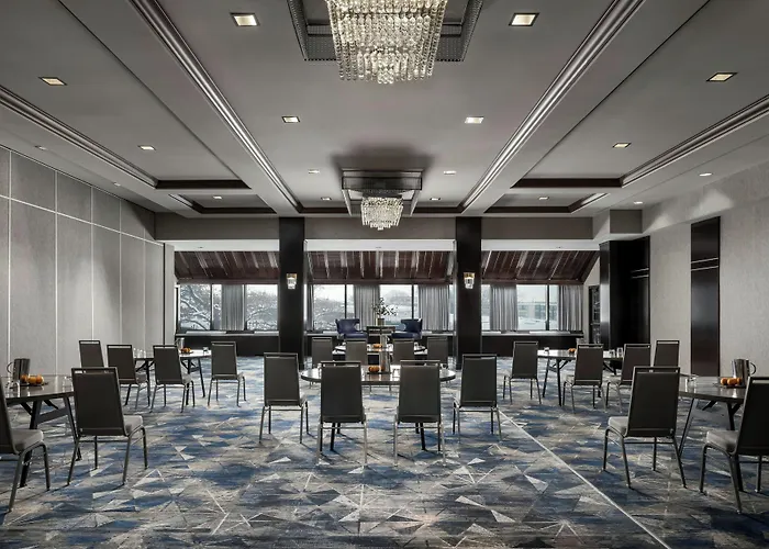 Sheraton Montreal Airport Hotel