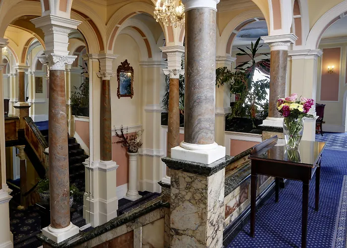 Royal Victoria Hotel