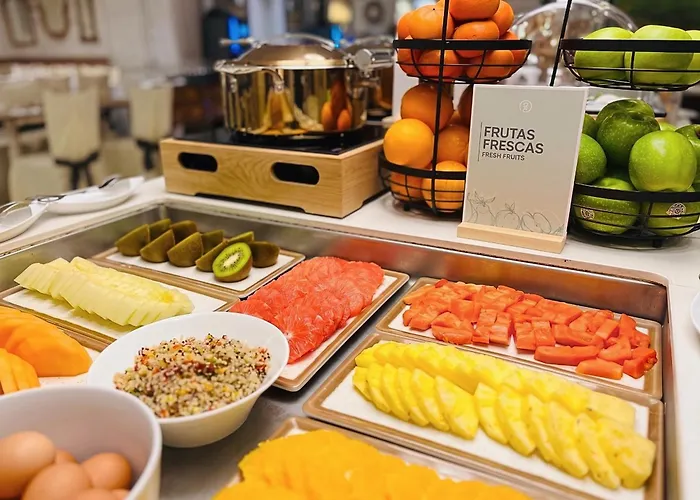 Hotel Pirineos Figueres by Pierre&Vacances