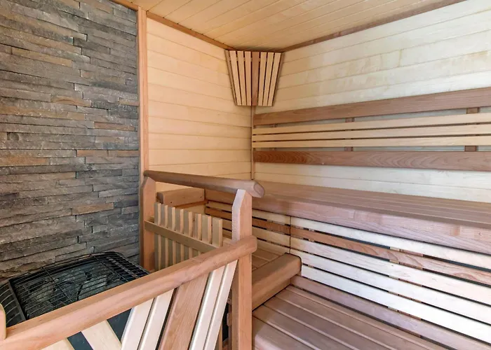 Upvalley Inn & Hot Springs, An Ascend Collection Hotel