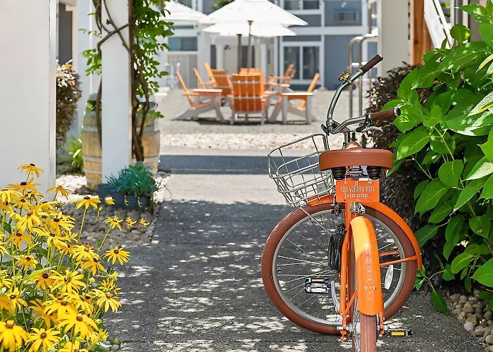 Upvalley Inn & Hot Springs, An Ascend Collection Hotel