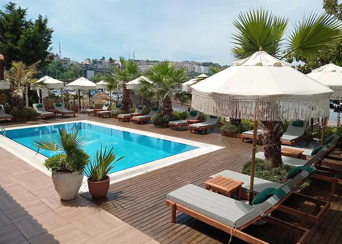 Phellos Suites Boutique Hotel