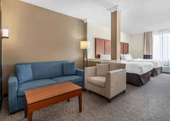 Comfort Suites Woodland - Sacramento Airport