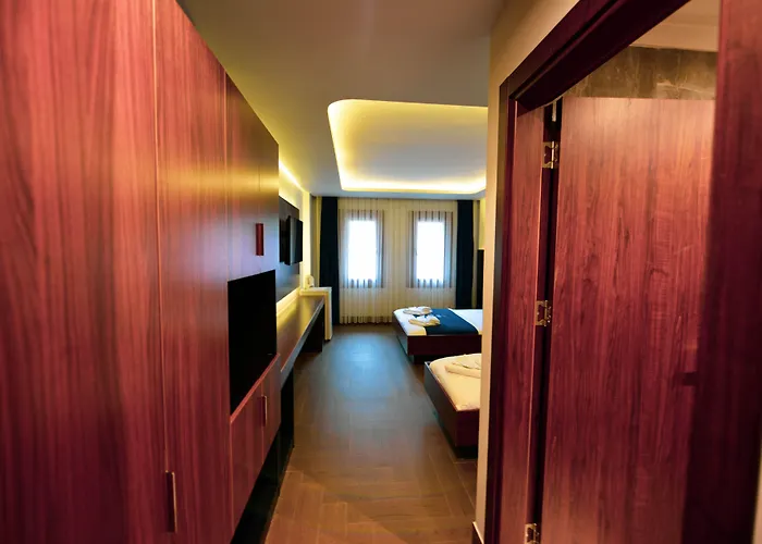 Kibar Hotel