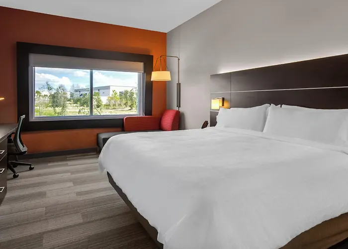 Holiday Inn Express & Suites Sanford - Lake Mary By Ihg