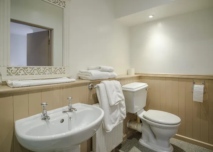 White Hart Cafe Bar & Bistro
