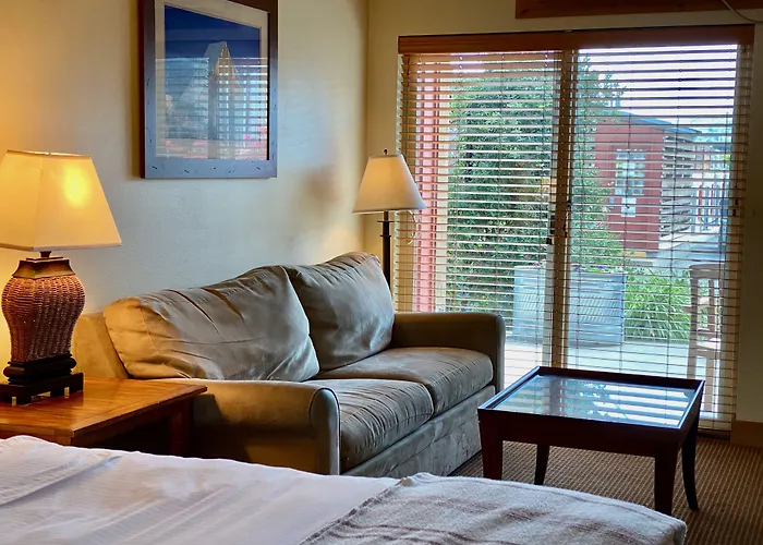 Cousin'S Country Inn