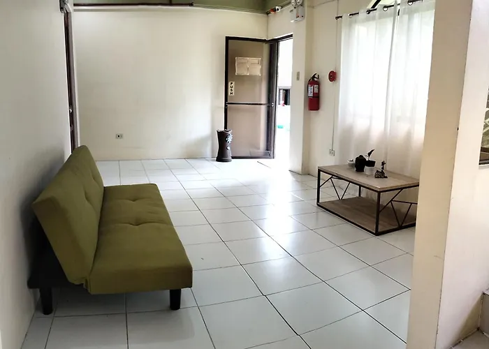 Oyo 800 Ddd Habitat Dormtel Bacolod