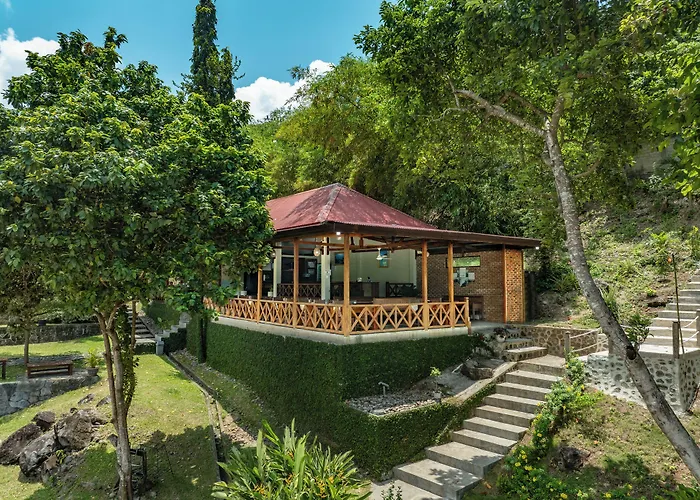 The Hawk'S Nest Resort