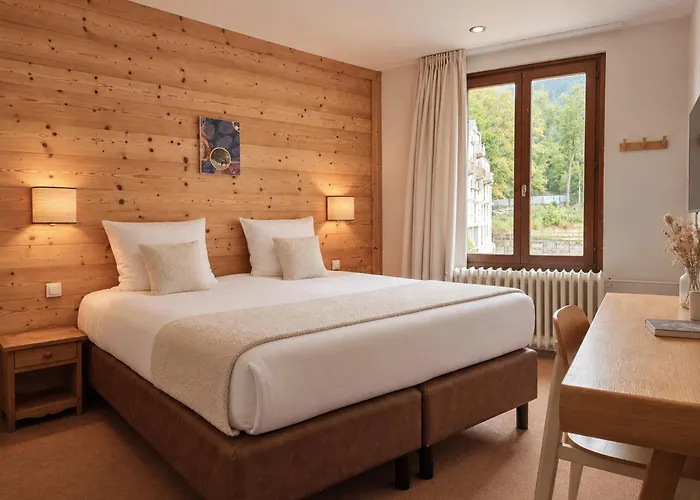 Les Gourmets - Chalet Hotel