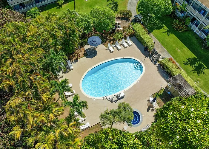 Plantation Hale Suites