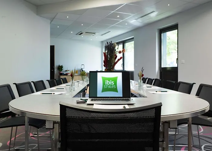 Ibis Styles Romans-Valence Gare Tgv