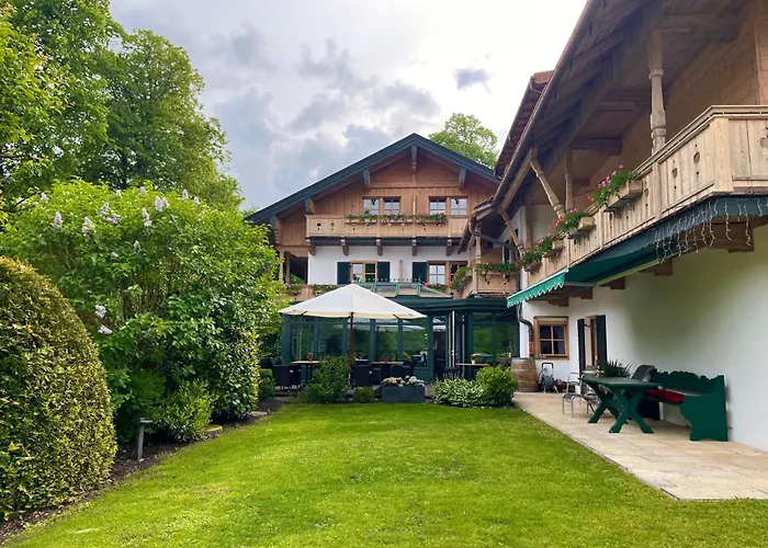 Sl Hotel