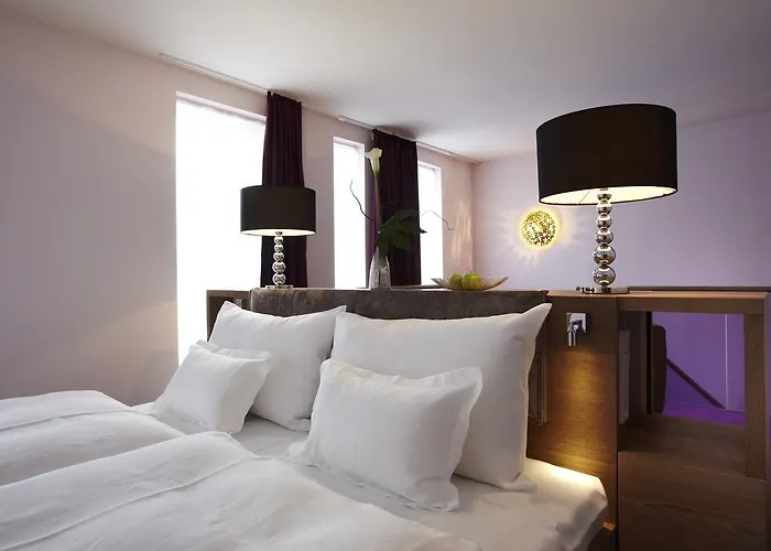 Abito Self-Check-In Suites