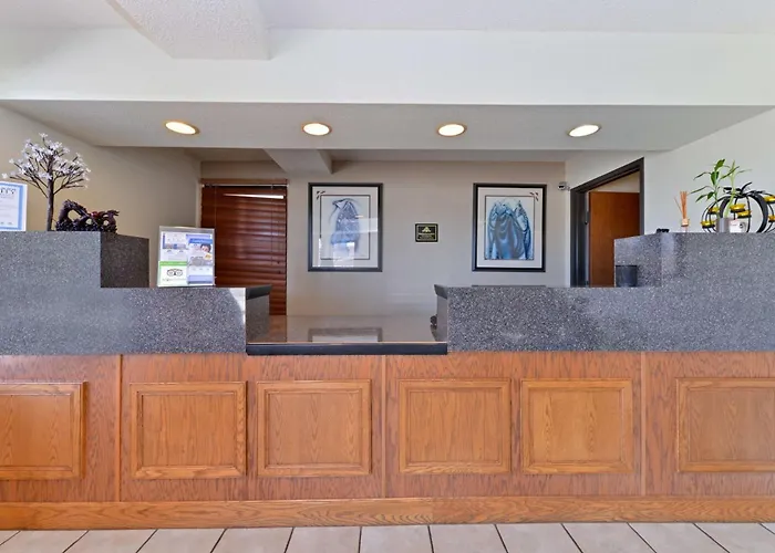 Executive Plus Inn And Suites