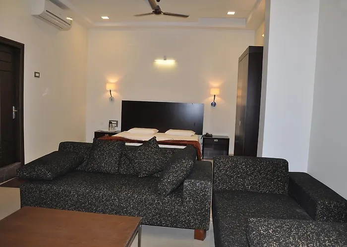 Hotel Sslr ,Gangavathi