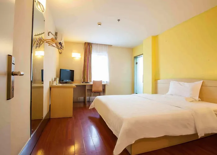 7 Days Inn Chengdu Beicheng Street Wukuaishi Metro Station