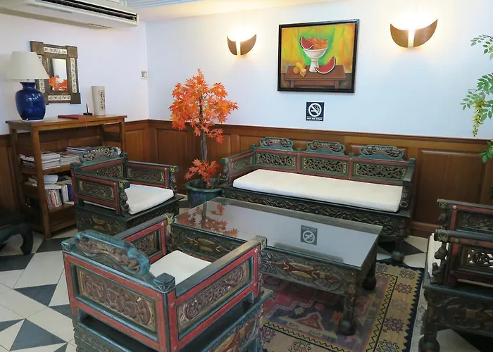 Central Hotel