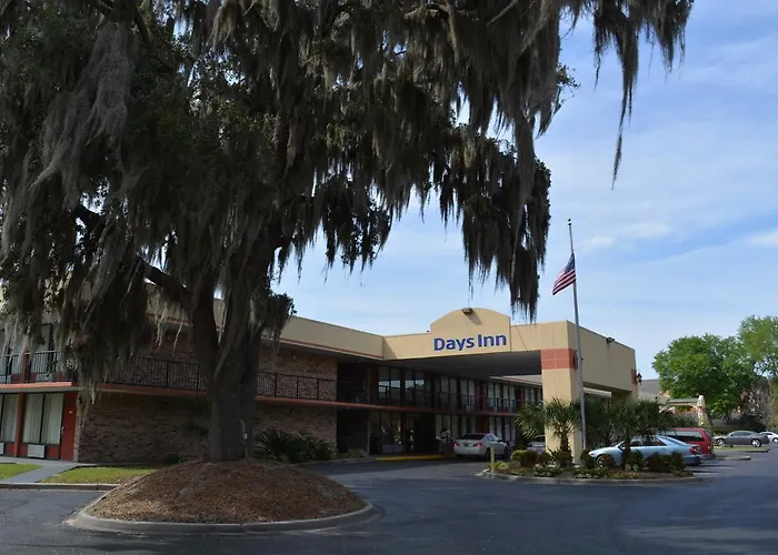 Days Inn By Wyndham Port Royal/Near Parris Island