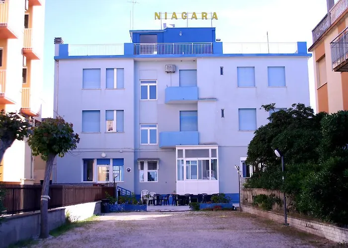 Hotel Niagara
