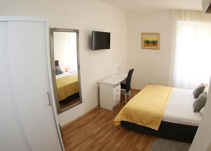 A&M Apartment And Rooms