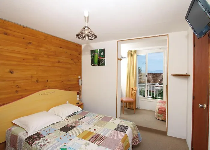 Hotel La Croix De Malte