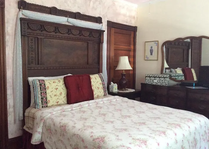 Fair Street Guest House