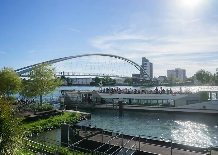 Maximilian Hotel & Apartments Weil Am Rhein / Basel
