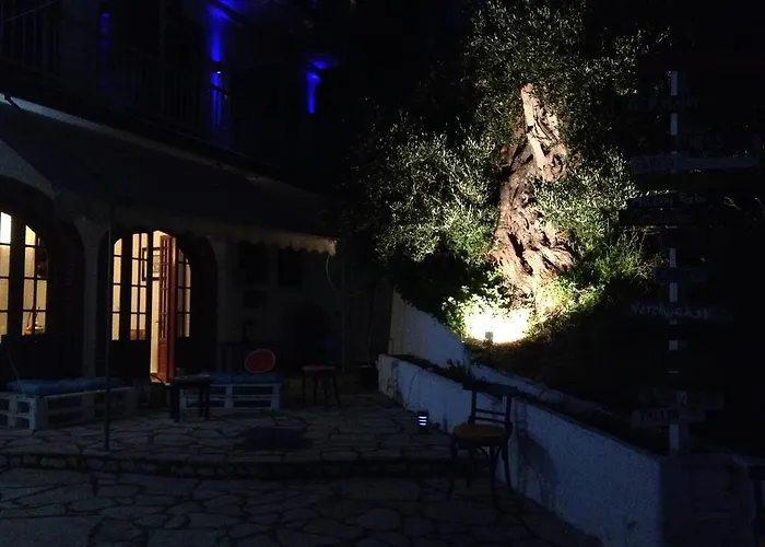 Thomas Art Hotel