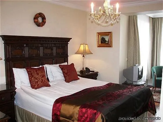 Hotel Phoenix
