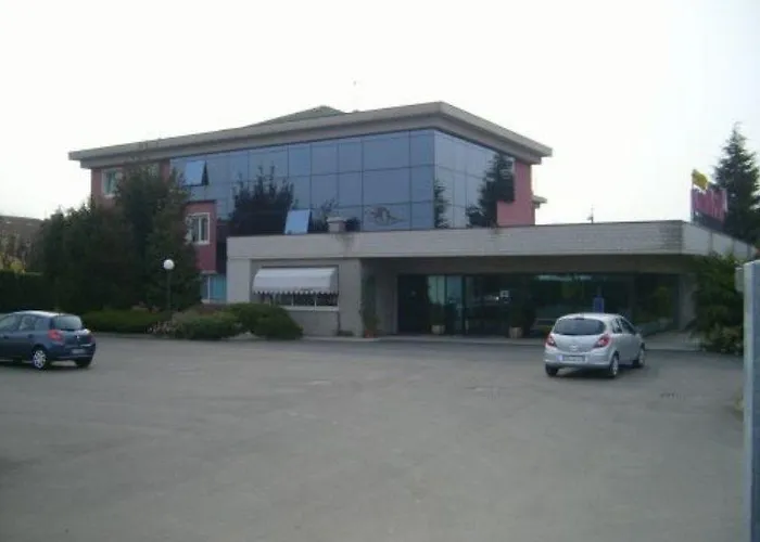 Hotel vicino all'aeroporto Aeroporto di Bergamo Orio al Serio “Il Caravaggio” Airport (BGY), Milano