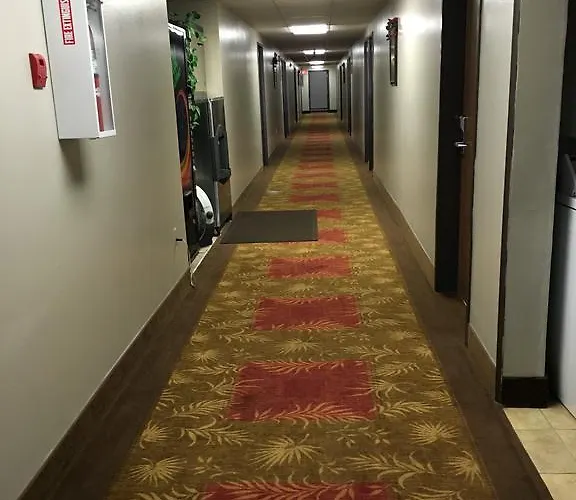 Becker Inn & Suites