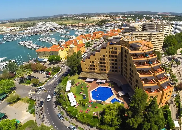 Dom Pedro Marina