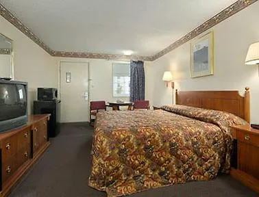 Days Inn Warsaw