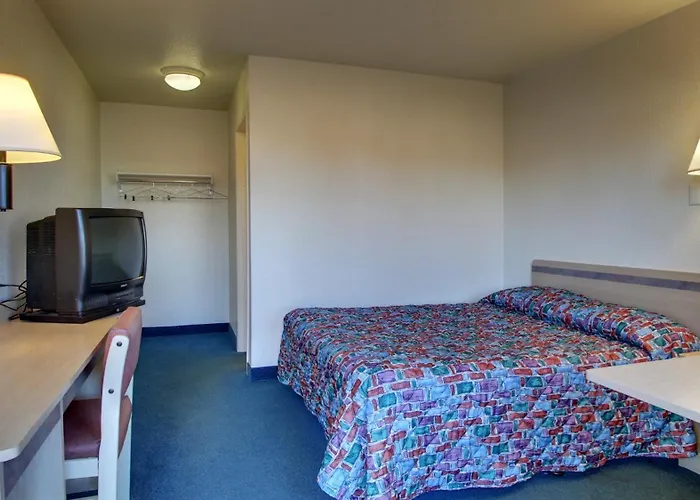 Motel 6-Owensboro, Ky