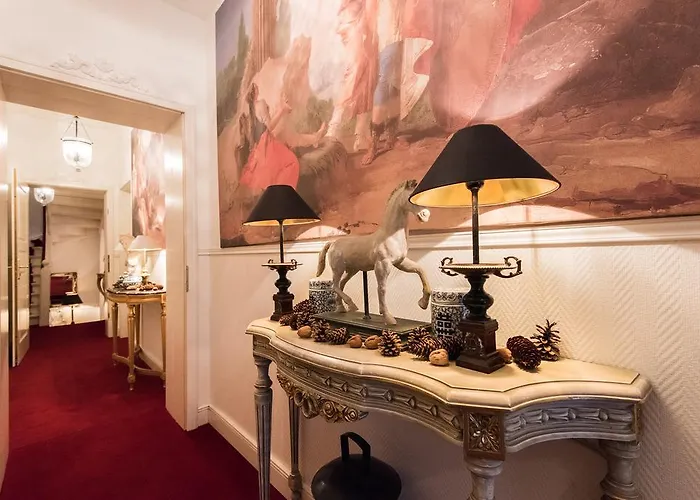 Dirazi Guesthouse & Apartments Gmbh