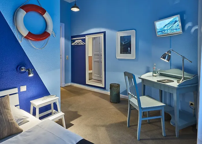 Hotel 38