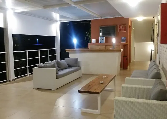 Apartamentos Vista Al Puerto