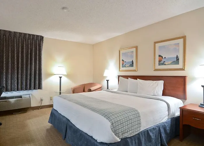 M Star Hotel Little Rock