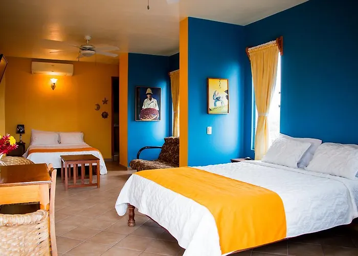 Hotel Maya Vista