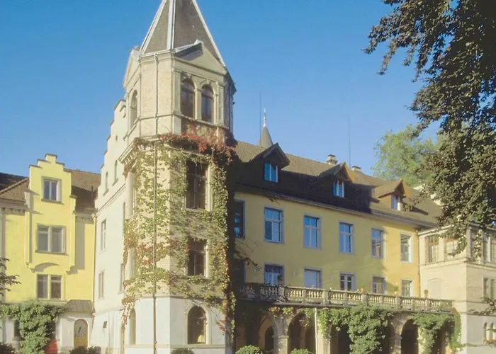 Schloss Brunnegg