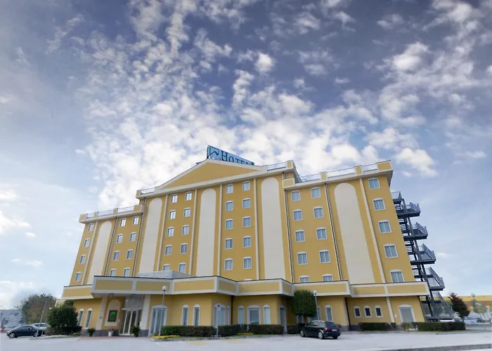 Piramidi Hotel