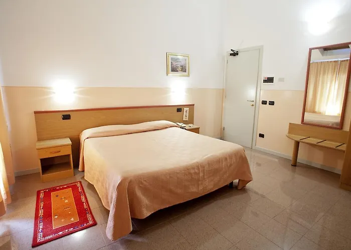 Master Hotel