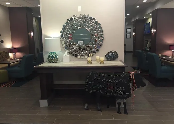 Hampton Inn Pratt